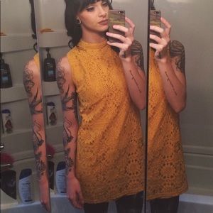 Retro golden yellow crocheted lace shift dress